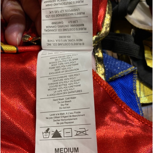 Rubies Wonder woman costume. Youth medium. - Picture 7 of 16